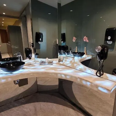 Cozy With Balcony And Incl In 4-star Saint Ivan Rilski , Banszko