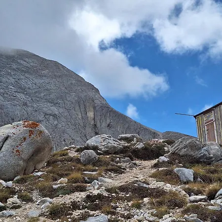 Apartman Cozy With Balcony And Incl In 4-star Saint Ivan Rilski , Banszko